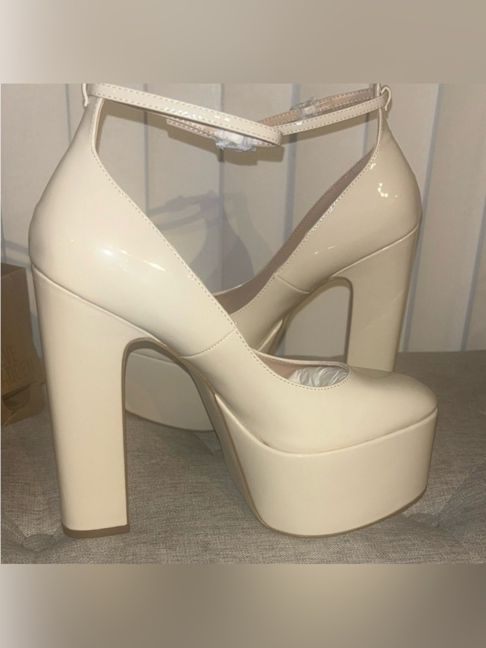 Steve Madden Women's Cream Platform Mary Jane Pumps BRAND NEW SIZE 1 0